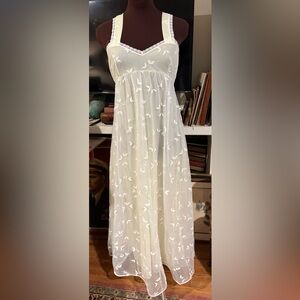 Vintage 1970s maxi nightgown by Keynote UK size 12